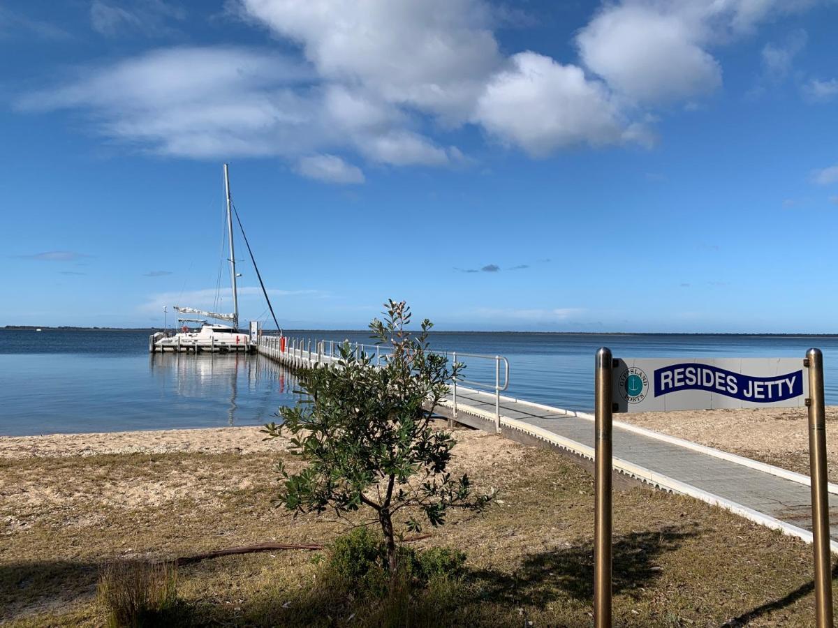 Swan Cove Beachfront Raymond Island エクステリア 写真
