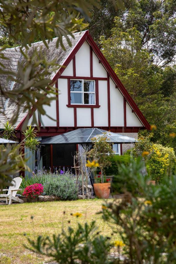 Swan Cove Beachfront Raymond Island エクステリア 写真