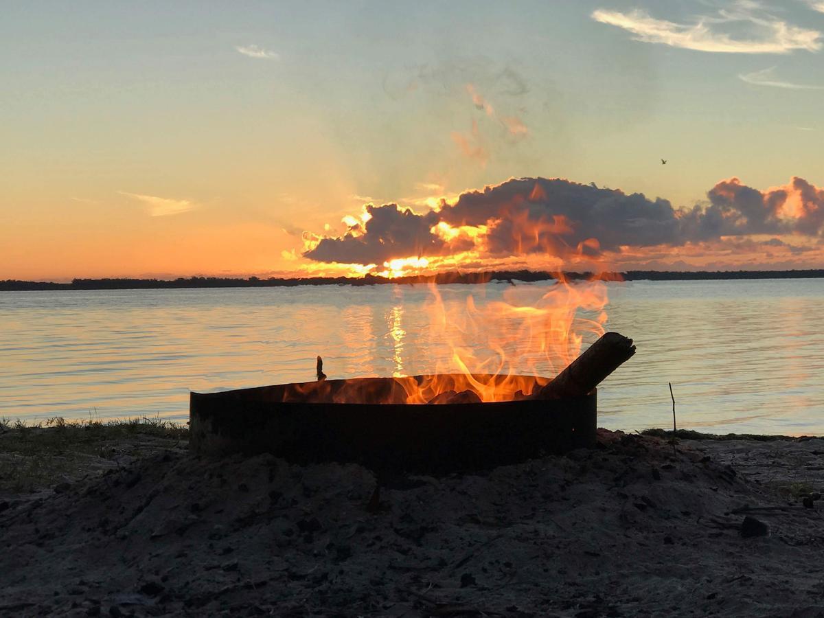 Swan Cove Beachfront Raymond Island エクステリア 写真